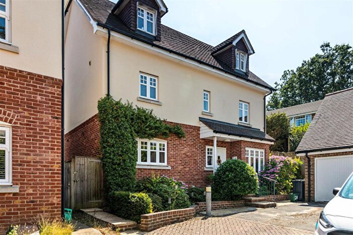 5 Bedroom Detached House For Sale In St. Pauls On The Green, Haywards Heath, RH16