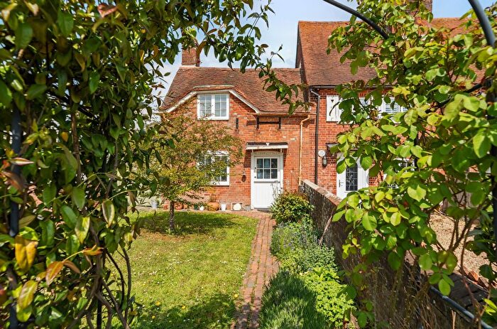 2 Bedroom Cottage For Sale In Main Road, Bosham, PO18