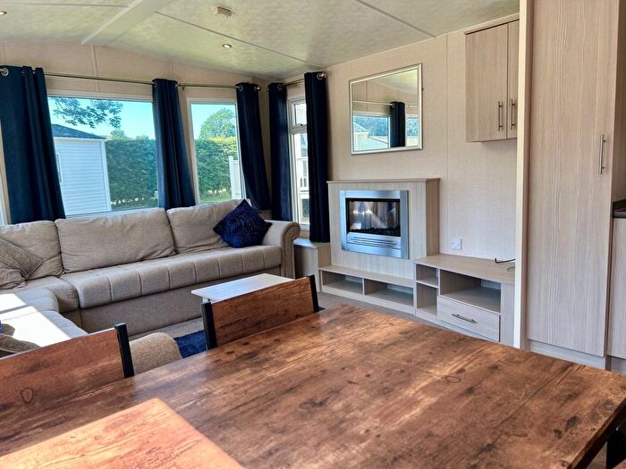 2 Bedroom Mobile/park Home For Sale In West Witton, Leyburn, DL8