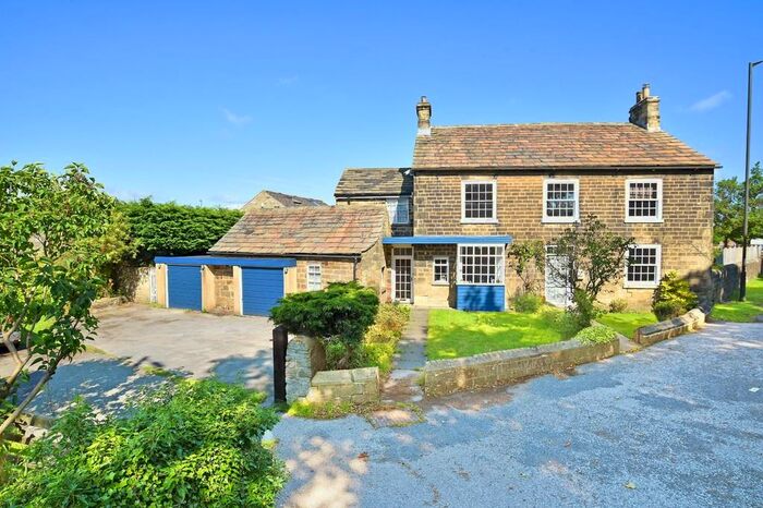 3 Bedroom Semi-Detached House For Sale In Harrogate Road, Harewood, LS17