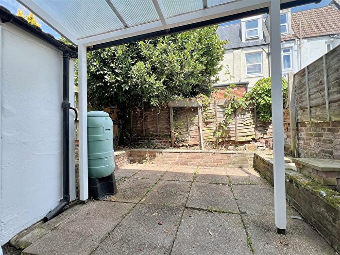 2 Bedroom Terraced House For Sale In Bath Road, Eastbourne, BN21