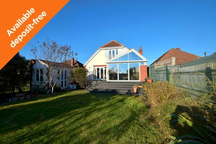 4 Bedroom Bungalow To Rent In Oakgrove Road Gold Sub, Bishopstoke, Eastleigh, Hampshire, SO50