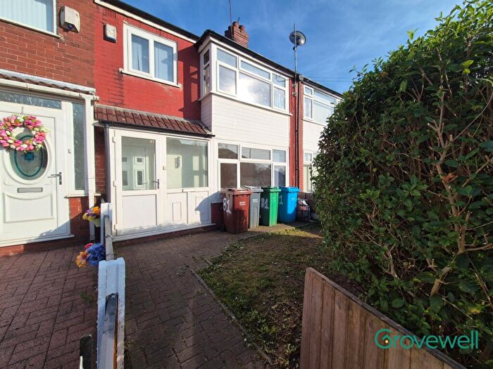 3 Bedroom Semi-Detached House To Rent In Hacking Street, Salford, M7