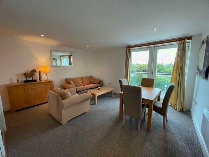 1 Bedroom Flat To Rent In Kilcredaun House, Ferry Court, Cardiff Bay, CF11