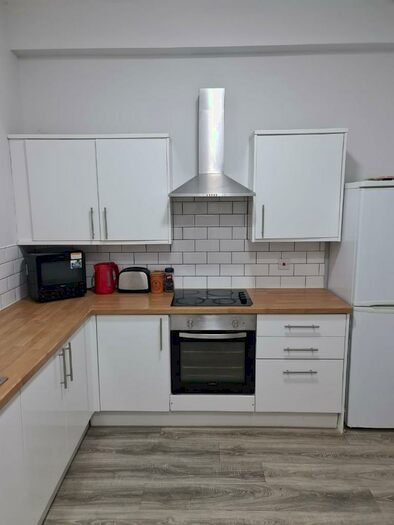 8 Bedroom Terraced House To Rent In Wavertree Road, Liverpool, Merseyside, L7