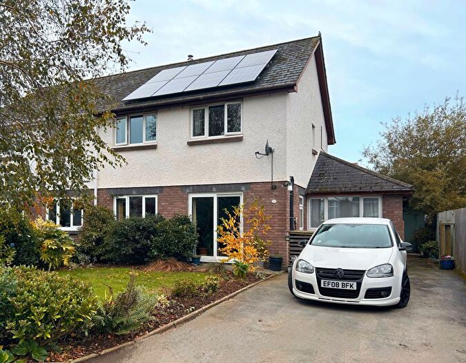 3 Bedroom Semi-Detached House For Sale In Y Ddol Fach, Penrhyncoch, SY23