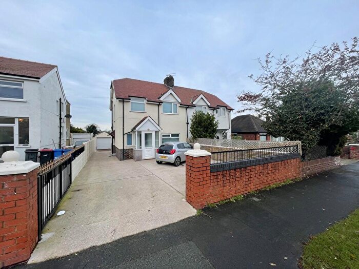 Semi-Detached House For Sale In Newton Drive East, Blackpool, Lancashire, FY3