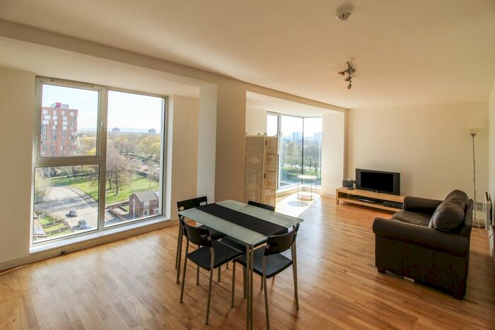 1 Bedroom Flat To Rent In Emmeline Tower, Manchester, M40