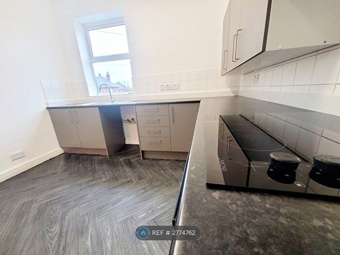 2 Bedroom Flat To Rent In Liverpool Road, Cadishead, Manchester, M44