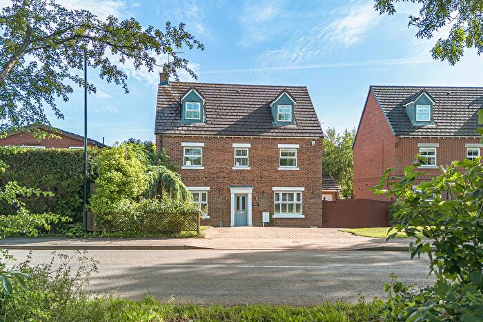 5 Bedroom Detached House For Sale In Poppy Meadow, Leamington Road, Long Itchington, Southam, Warwickshire, CV47
