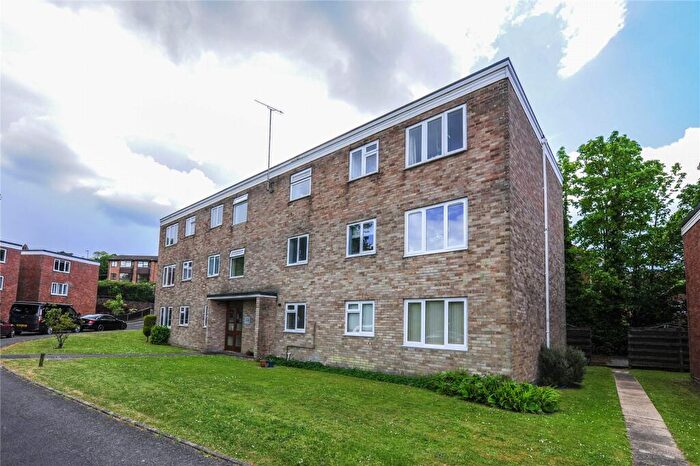 2 Bedroom Apartment For Sale In Steepdene, Parkstone, Poole, Dorset, BH14