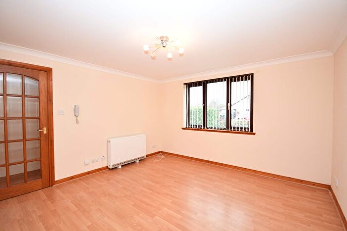 2 Bedroom Flat To Rent In Holm Dell Court, Inverness, IV2