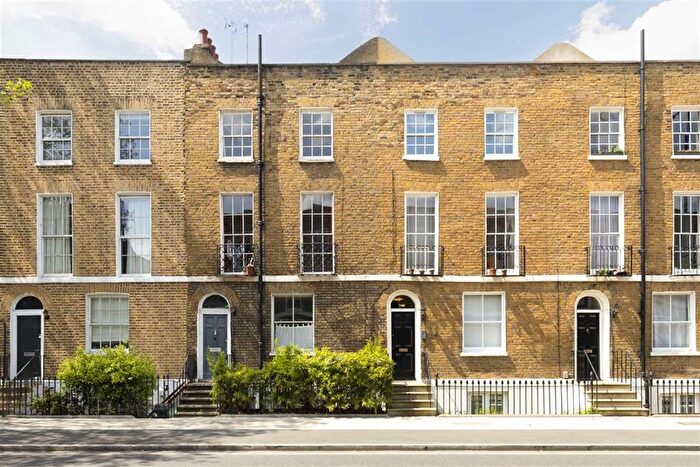 1 Bedroom Flat To Rent In Queensbridge Road, London, E2