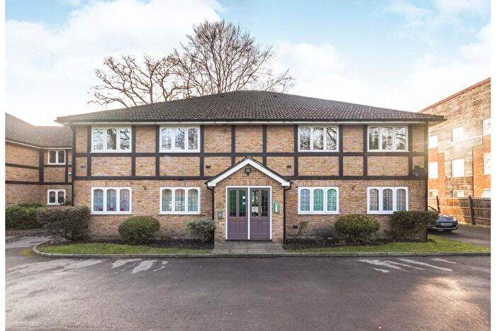 1 Bedroom Flat To Rent In Aragon Court, Bracknell, RG12