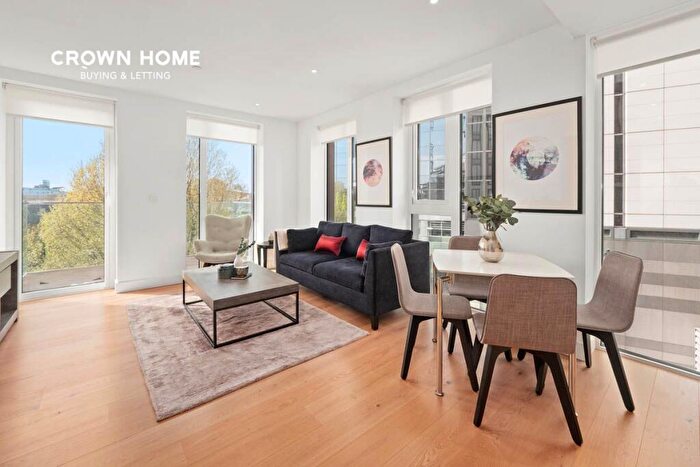 1 Bedroom Apartment To Rent In Ariel House, Vaughan Way, London Dock, E1W