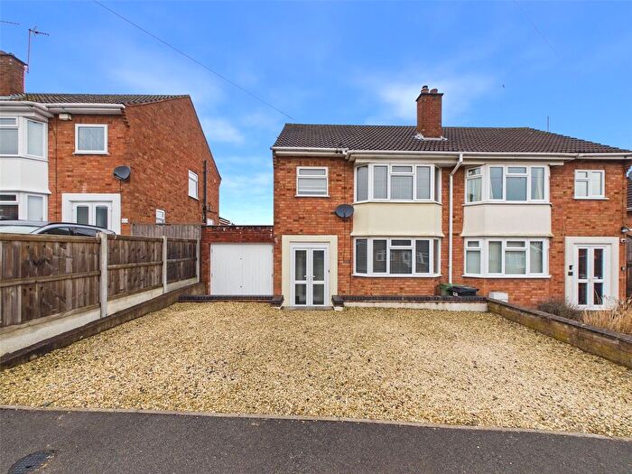 3 Bedroom Semi Detached House For Sale In Elbury Park Road, Worcester, Worcestershire, WR4