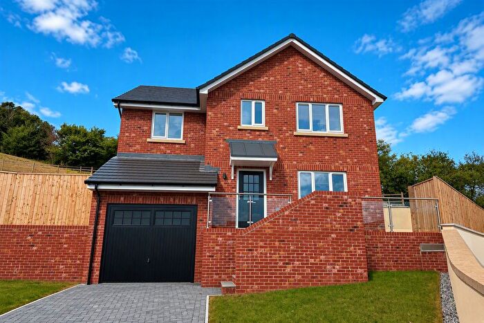 4 Bedroom Detached House For Sale In Orchard End, Newton Abbot, Devon, TQ12