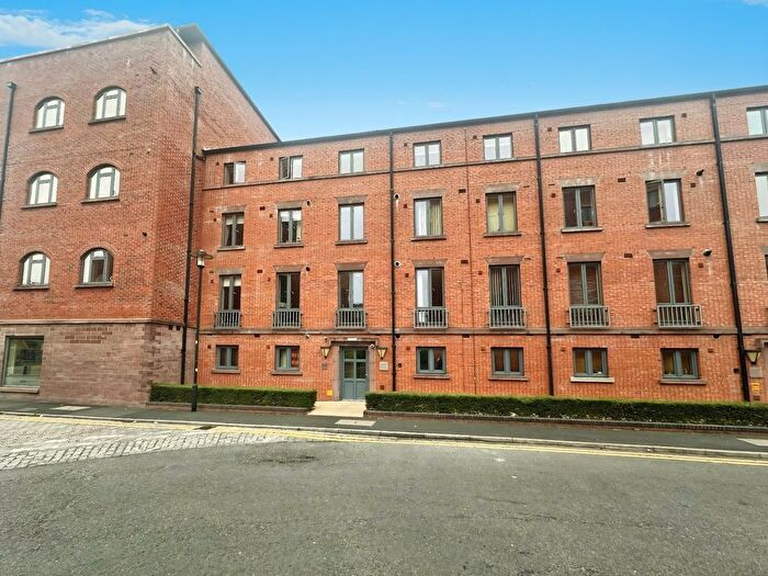 1 Bedroom Flat For Sale In Chedworth House, The Square, Chester, Cheshire, CH1