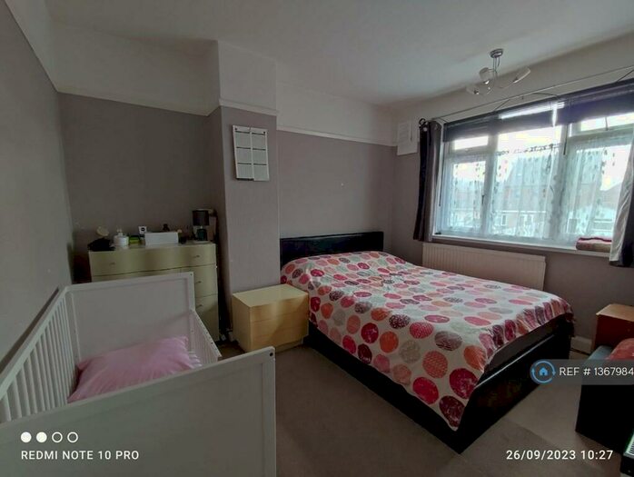 2 Bedroom Flat To Rent In Blundell Road, Luton, LU3