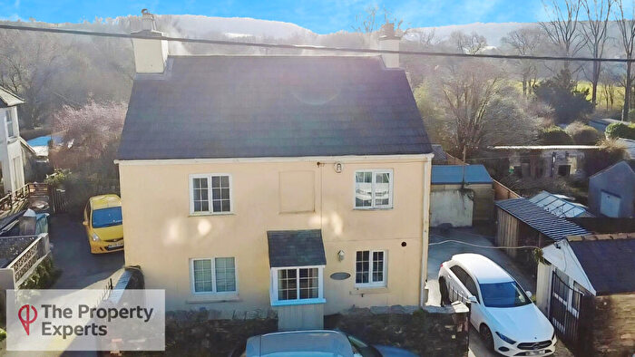 3 Bedroom Detached House For Sale In Bedford Road, Yelverton, PL20