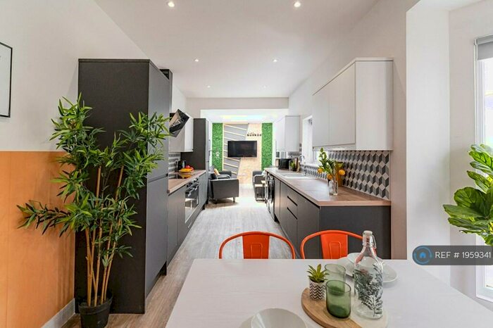 7 Bedroom Terraced House To Rent In Manners Road, Southsea, PO4