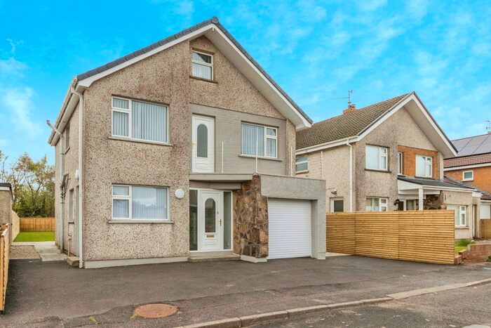 5 Bedroom Detached House For Sale In Breda Park, Drumahoe, Londonderry, BT47