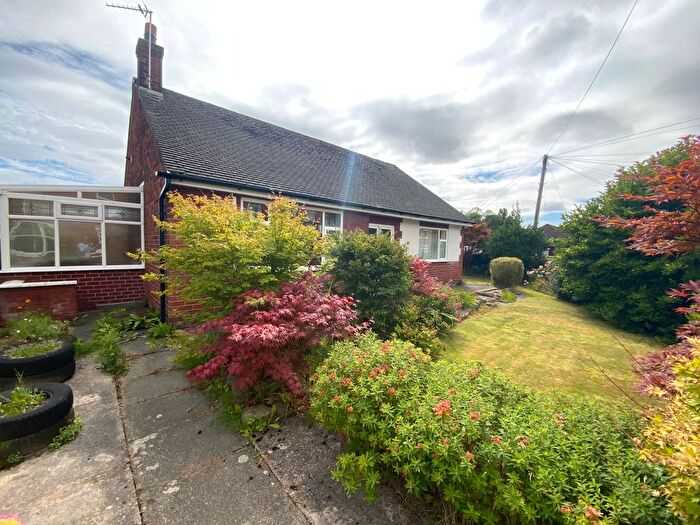 2 Bedroom Detached Bungalow For Sale In Moor Road, Leyland, PR26