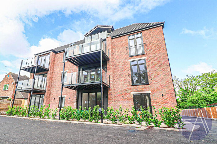 3 Bedroom Penthouse To Rent In York Road, Birkdale, PR8