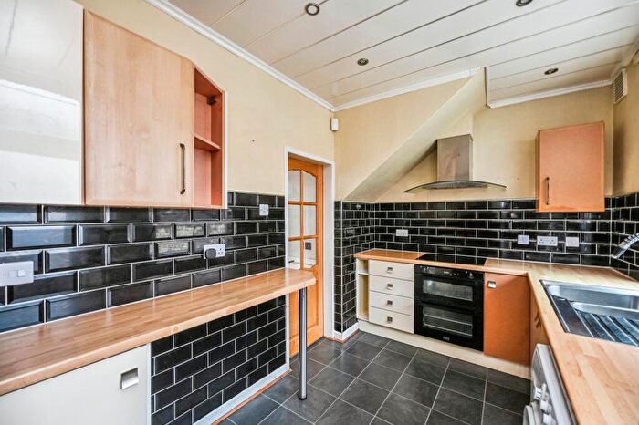 3 Bedroom End Of Terrace House For Sale In Munster Road, Liverpool, Merseyside, L13