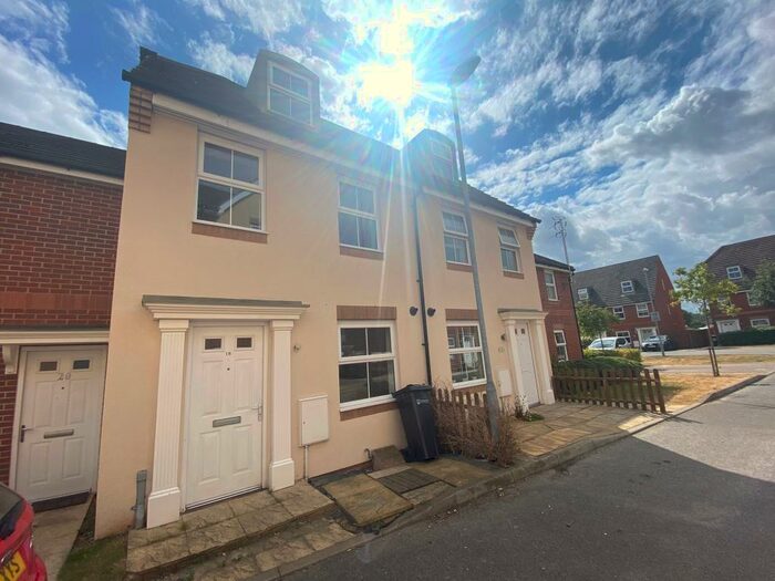 3 Bedroom House To Rent In Old College Walk, Portsmouth, PO6