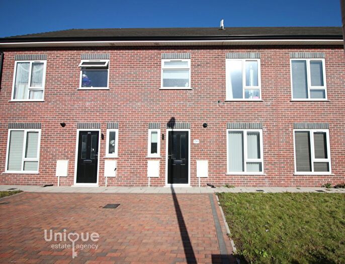 2 Bedroom Terraced House For Sale In George Street, Blackpool, FY1