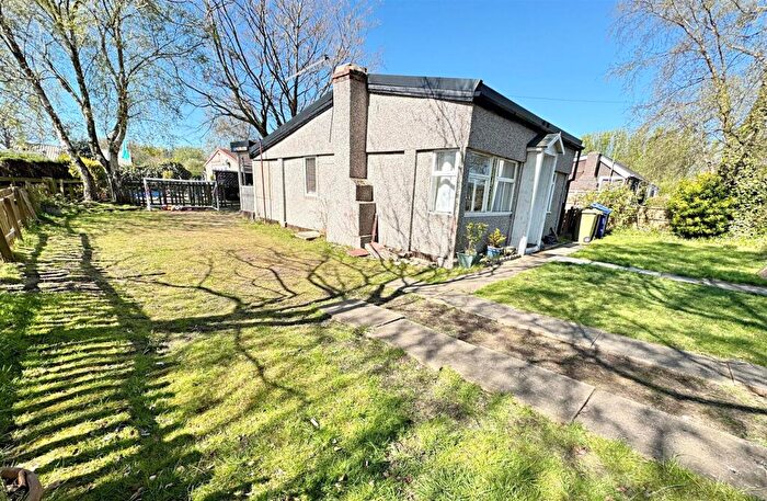 2 Bedroom Chalet For Sale In Humberston Fitties, Humberston, Grimsby, N.E. Lincs, DN36