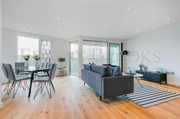 2 Bedroom Flat To Rent In Palace View, Lambeth SE1