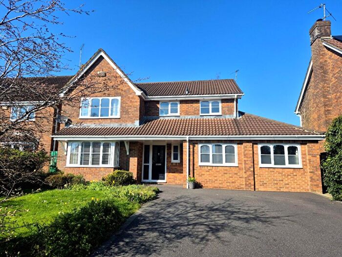 5 Bedroom Detached House For Sale In Linden Park, Shaftesbury, Dorset, SP7