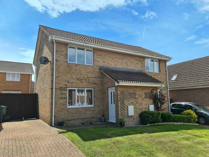 2 Bedroom Semi-Detached House To Rent In Kingslea Park, East Cowes, PO32
