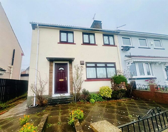 3 Bedroom Semi Detached House For Sale In Holly Park, Durham, County Durham, DH7