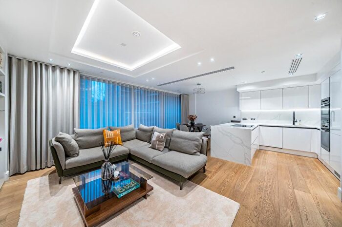 2 Bedroom Flat For Sale In Radnor Terrace, London, W14