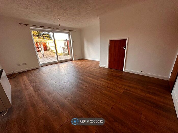 3 Bedroom Terraced House To Rent In The Vineries, Eastbourne, BN23