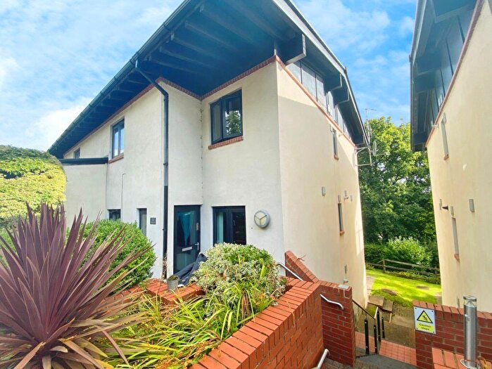 2 Bedroom Flat To Rent In Woodridge, Bridgend, CF31