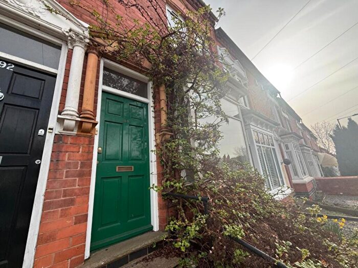 2 Bedroom Terraced House To Rent In War Lane, Birmingham, B17