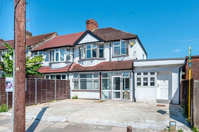 4 Bedroom End Terrace House For Sale In Mount Pleasant, Alperton, Wembley, HA0