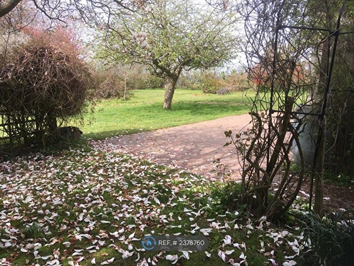 3 Bedroom Bungalow To Rent In Waterditch Road, Ashford, Kent, TN27