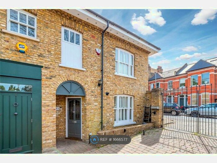 4 Bedroom Terraced House To Rent In Willoughby Mews, London, SW4