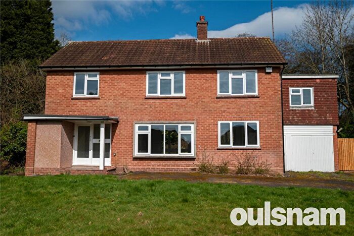 4 Bedroom Detached House To Rent In Bristol Road, Selly Oak, Birmingham, B29