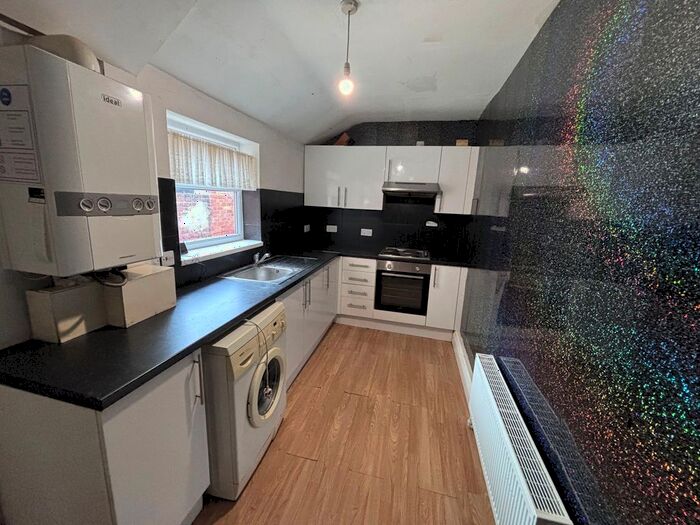 2 Bedroom Terraced House To Rent In East View, Castletown, Sunderland, SR5