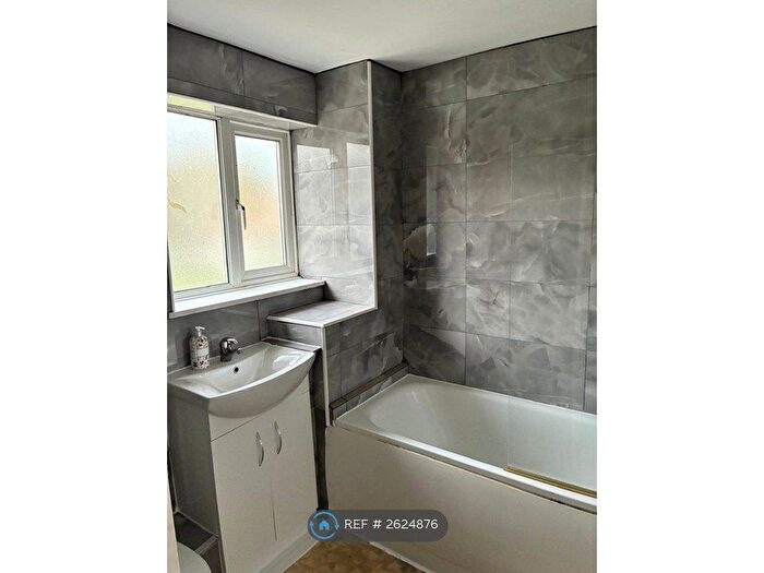 2 Bedroom Terraced House To Rent In Enfield, Enfield, EN3