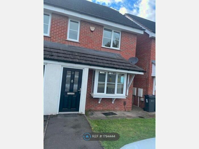 3 Bedroom Semi-Detached House To Rent In The Laurels, Erdington, Birmingham, B24