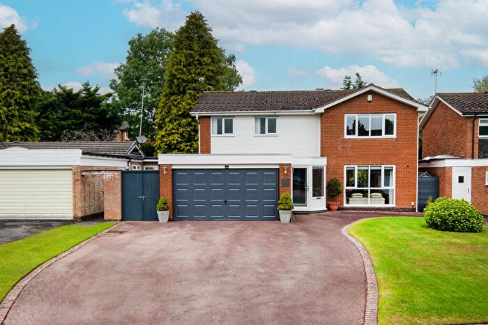 5 Bedroom Detached House For Sale In White House Close, Solihull, West Midlands, B91