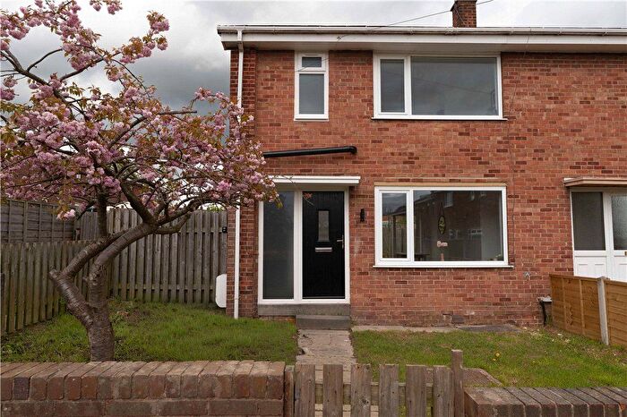 3 Bedroom End Terrace House For Sale In Arundel Walk, Birstall, West Yorkshire, WF17