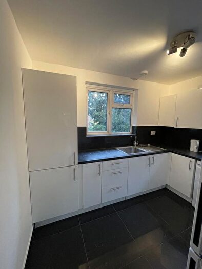 2 Bedroom Property To Rent In Thornbury Road, Osterley, Isleworth, TW7